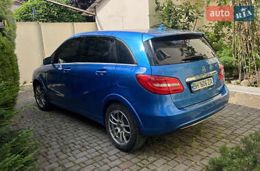 Хетчбек Mercedes-Benz B-Class 2014 в Дачному