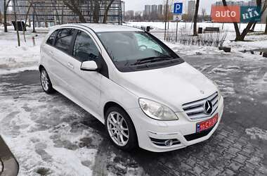 Хэтчбек Mercedes-Benz B-Class 2011 в Киеве
