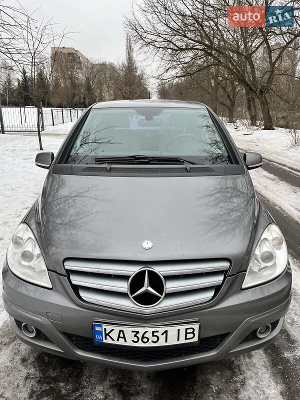 Mercedes-Benz B-Class 2010