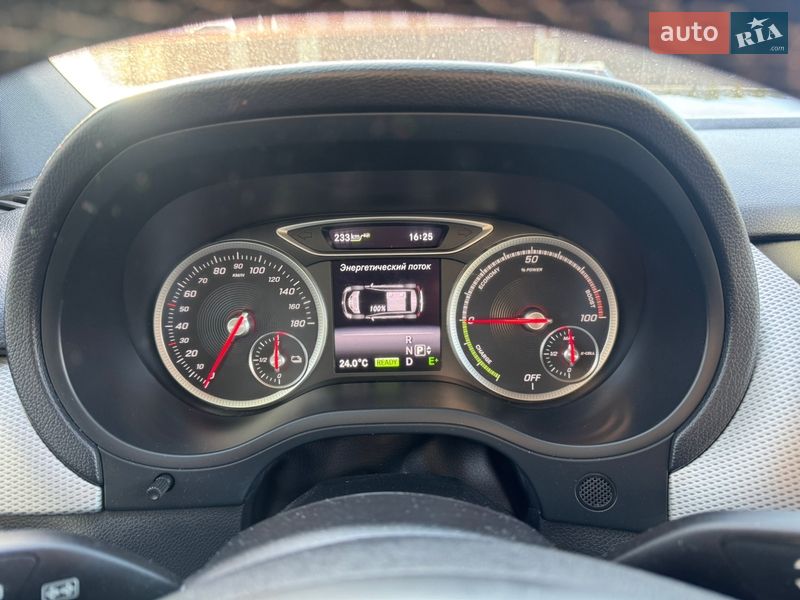 Mercedes-Benz B-Class 2015 Mercedes-Benz B-Class 2015