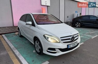 Хэтчбек Mercedes-Benz B-Class 2015 в Киеве