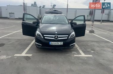 Хэтчбек Mercedes-Benz B-Class 2016 в Броварах