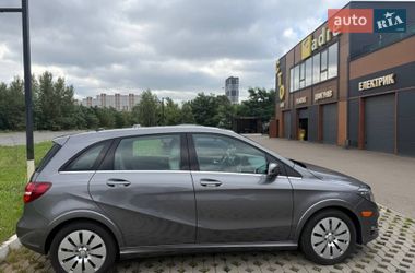 Хетчбек Mercedes-Benz B-Class 2016 в Житомирі