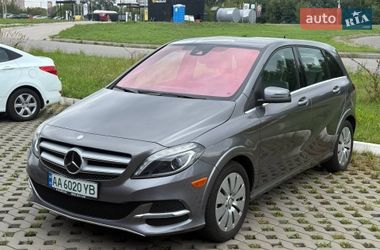 Хетчбек Mercedes-Benz B-Class 2016 в Житомирі
