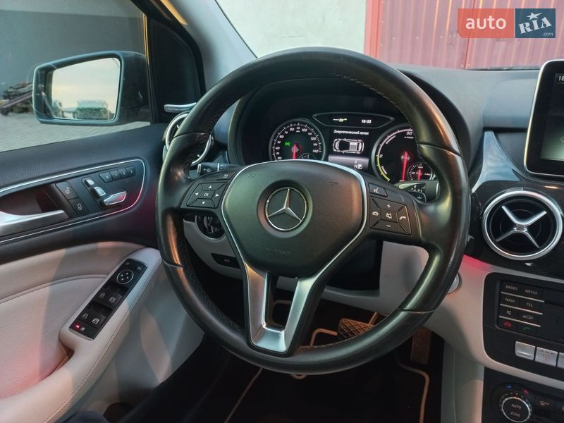 Хэтчбек Mercedes-Benz B-Class 2015 в Трускавце