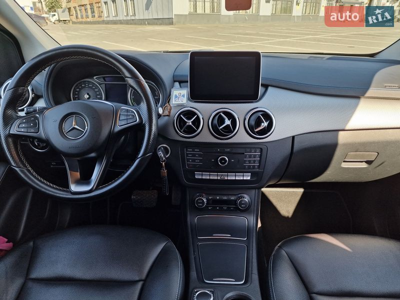 Хэтчбек Mercedes-Benz B-Class 2015 в Черновцах
