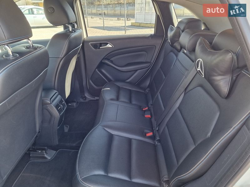 Хэтчбек Mercedes-Benz B-Class 2015 в Черновцах