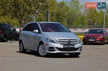 Хэтчбек Mercedes-Benz B-Class 2016 в Киеве