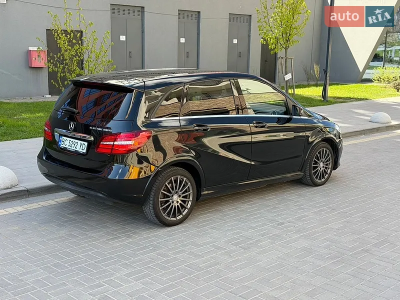 Mercedes-Benz B-Class 2015 VIN WDD2428901J007744 фото оголошення 8 з 45