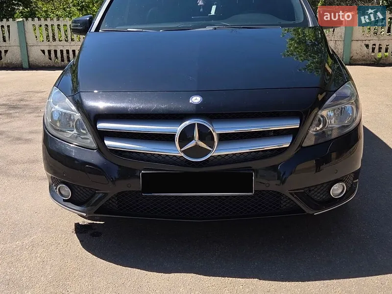 Mercedes-Benz B-Class 2012