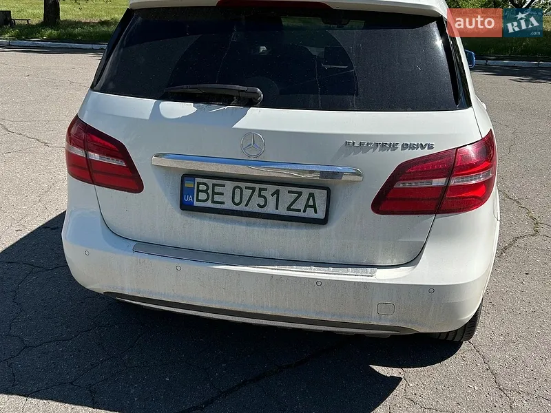 Mercedes-Benz B-Class 2015 VIN WDD2428901J005501 фото оголошення 30 з 59