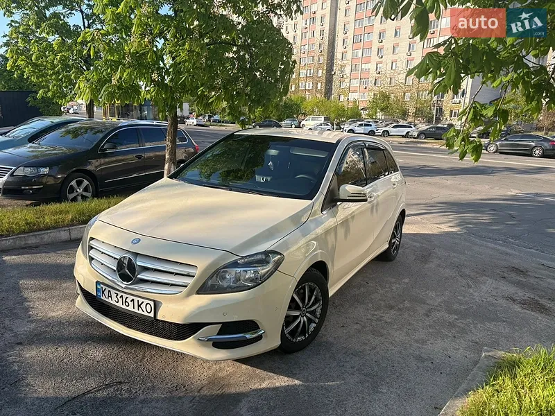 Mercedes-Benz B-Class 2014