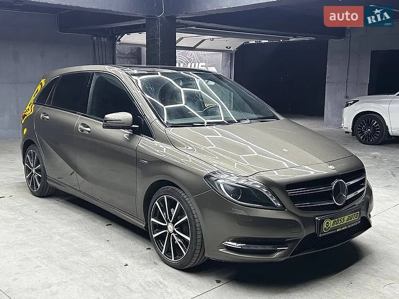 Mercedes-Benz B-Class 2012