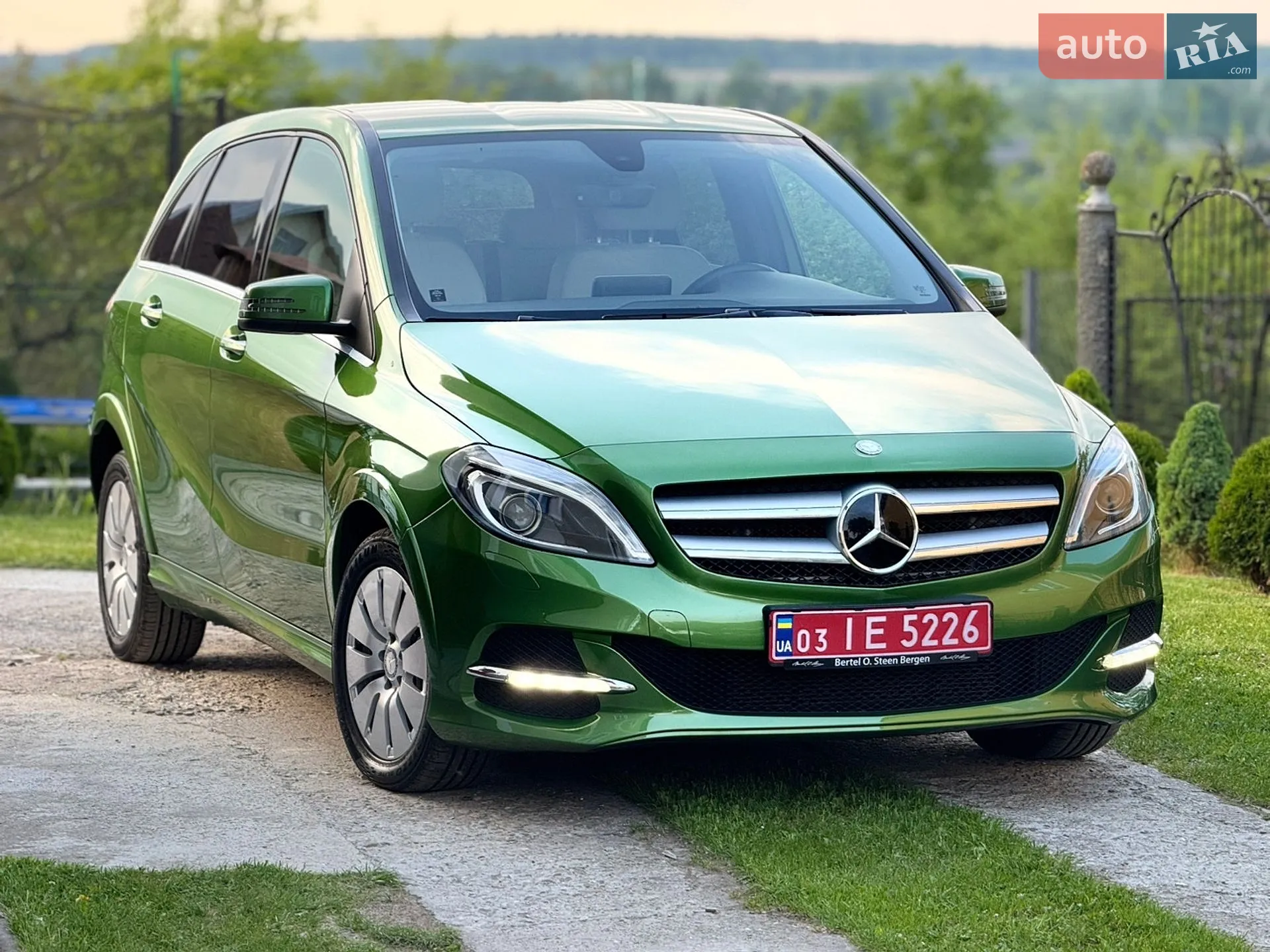 2016 Mercedes-Benz B-klasse - фото 1