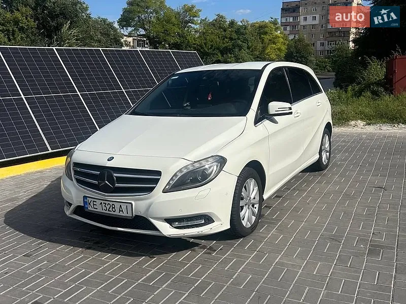 Mercedes-Benz B-Class 2012
