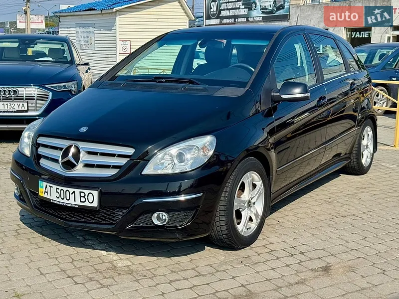 Mercedes-Benz B-Class 2011