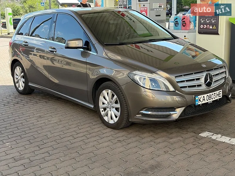 Mercedes-Benz B-Class 2012