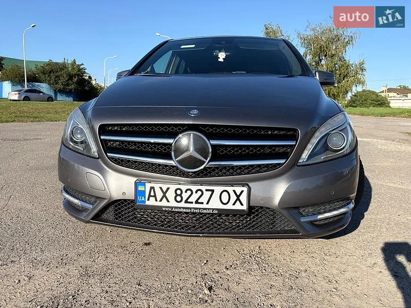 Mercedes-Benz B-Class 2012