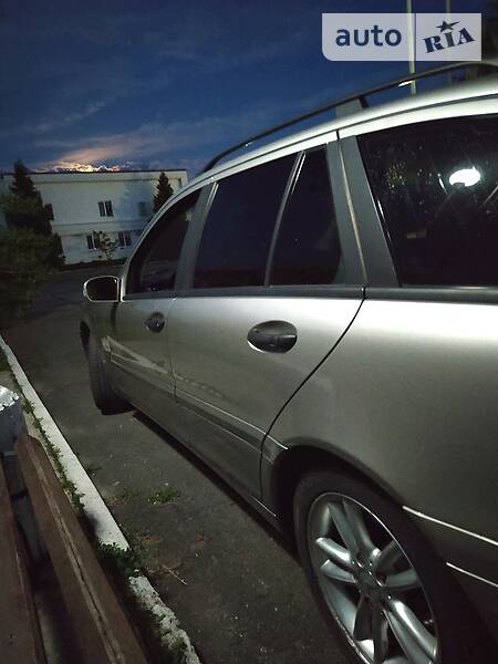 Mercedes-Benz C 180