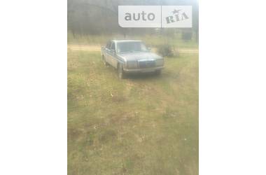Седан Mercedes-Benz C-Class 1982 в 