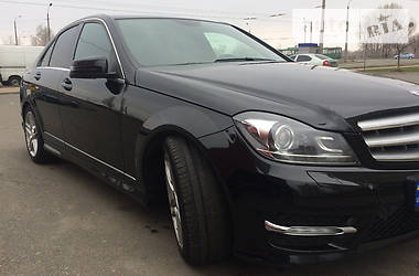 Седан Mercedes-Benz C-Class 2013 в Киеве