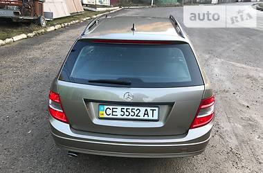 Универсал Mercedes-Benz C-Class 2010 в Черновцах