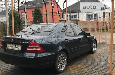 Седан Mercedes-Benz C-Class 2003 в Ужгороде