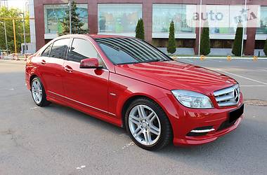 Седан Mercedes-Benz C-Class 2010 в Дніпрі