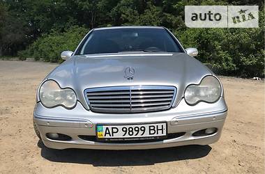 Седан Mercedes-Benz C-Class 2002 в Харькове