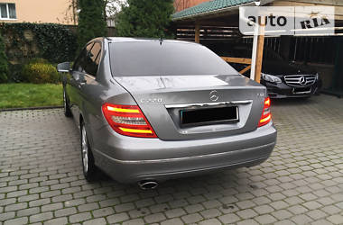 Седан Mercedes-Benz C-Class 2012 в Луцке