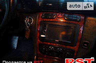 Універсал Mercedes-Benz C-Class 2001 в 