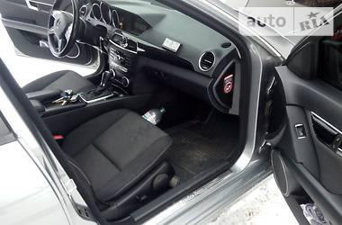 Універсал Mercedes-Benz C-Class 2014 в 