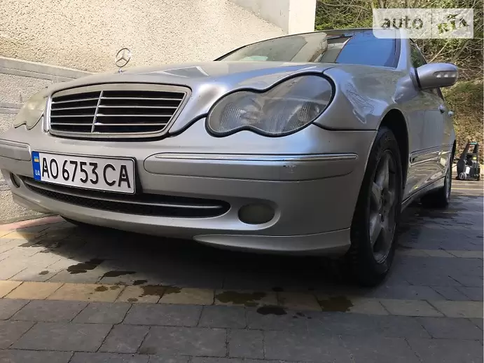 Седан Mercedes-Benz C-Class 2001 в 