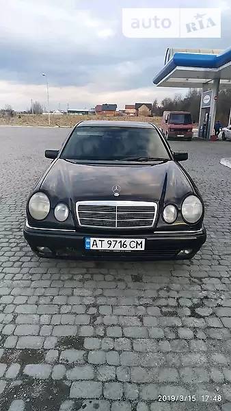 Седан Mercedes-Benz C-Class 1995 в Калуші