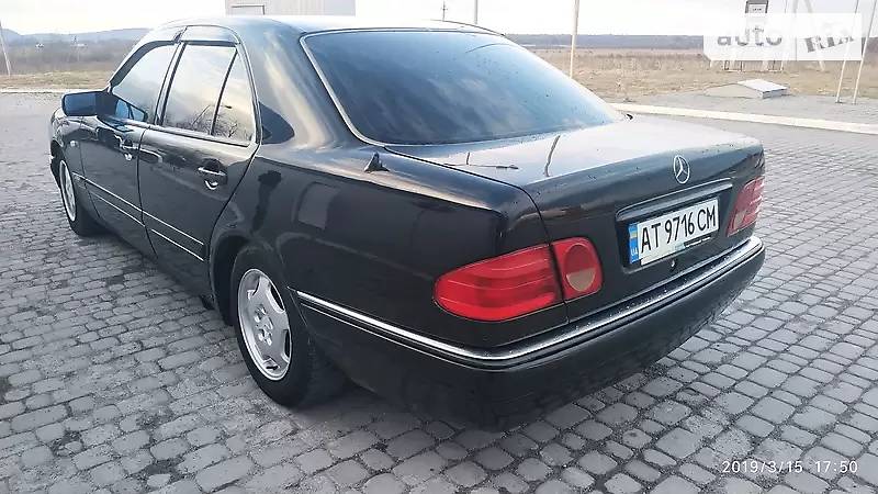 Седан Mercedes-Benz C-Class 1995 в Калуші