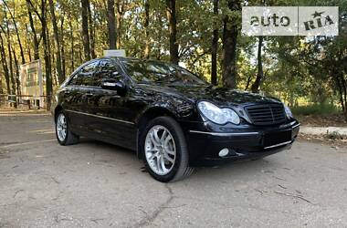 Седан Mercedes-Benz C-Class 2002 в Одессе