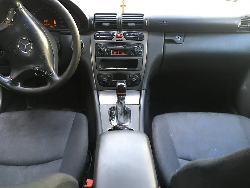 Седан Mercedes-Benz C-Class 2001 в 