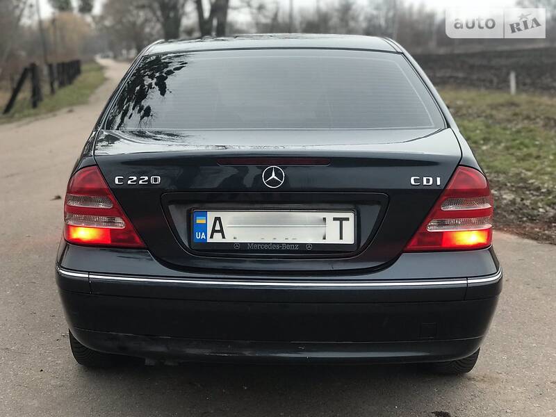 Седан Mercedes-Benz C-Class 2003 в Києві