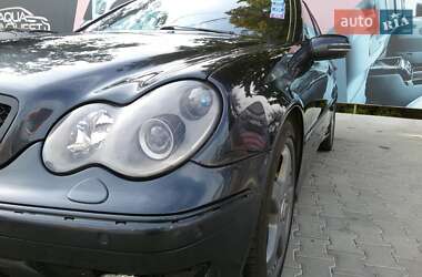 Универсал Mercedes-Benz C-Class 2002 в Черновцах