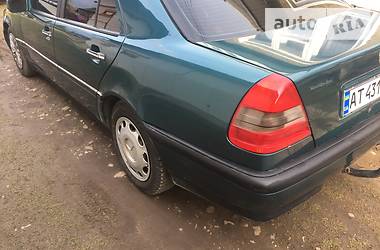 Седан Mercedes-Benz C-Class 1996 в Косове