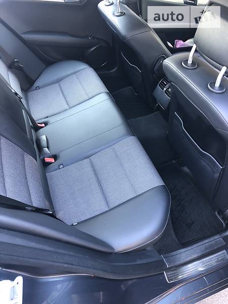 Седан Mercedes-Benz C-Class 2013 в Кривому Розі