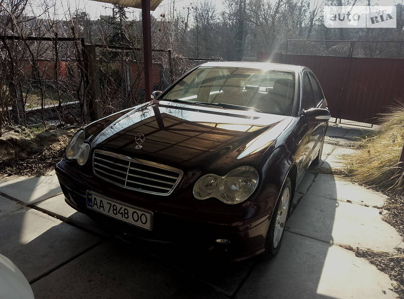 Седан Mercedes-Benz C-Class 2006 в Києві
