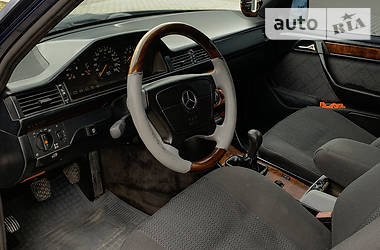 Універсал Mercedes-Benz C-Class 1994 в 