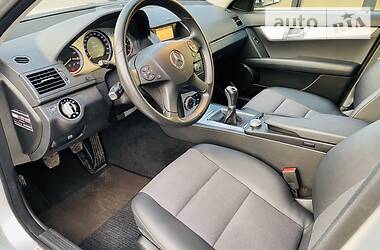 Універсал Mercedes-Benz C-Class 2009 в 
