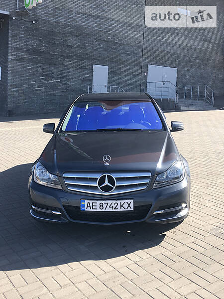 Седан Mercedes-Benz C-Class 2013 в Кривому Розі