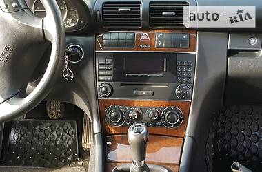 Універсал Mercedes-Benz C-Class 2005 в 