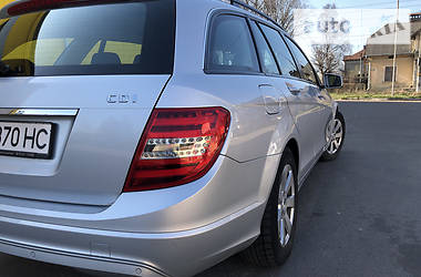 Універсал Mercedes-Benz C-Class 2012 в 