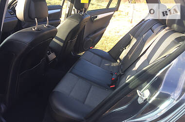 Універсал Mercedes-Benz C-Class 2010 в 