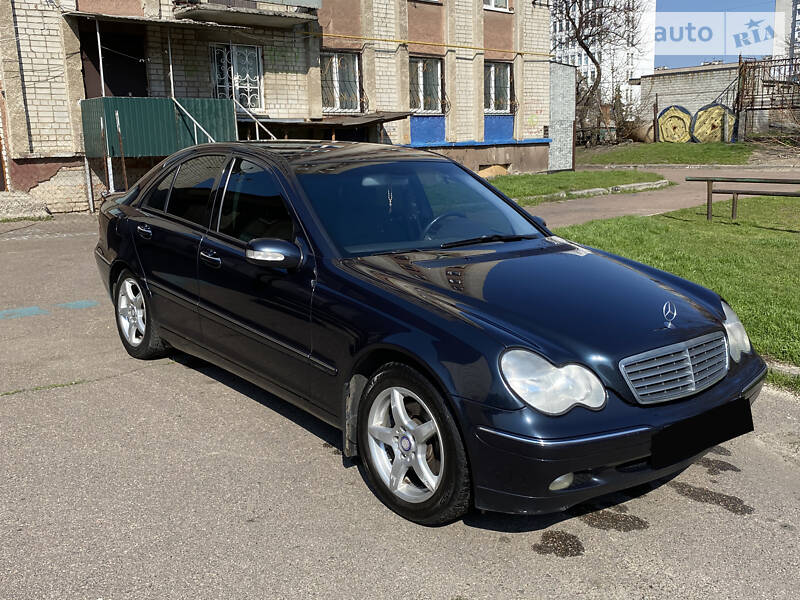 Седан Mercedes-Benz C-Class 2001 в Черкассах