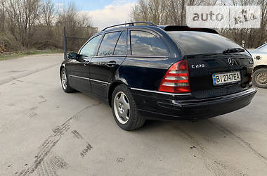 Універсал Mercedes-Benz C-Class 2002 в 